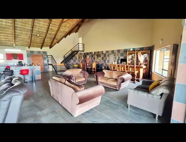 FARM FOR SALE IN LEEUFONTEIN